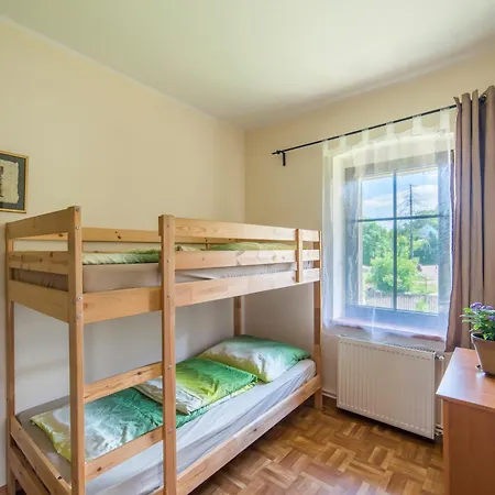 Δωμάτια σε οικογενειακή κατοικία 